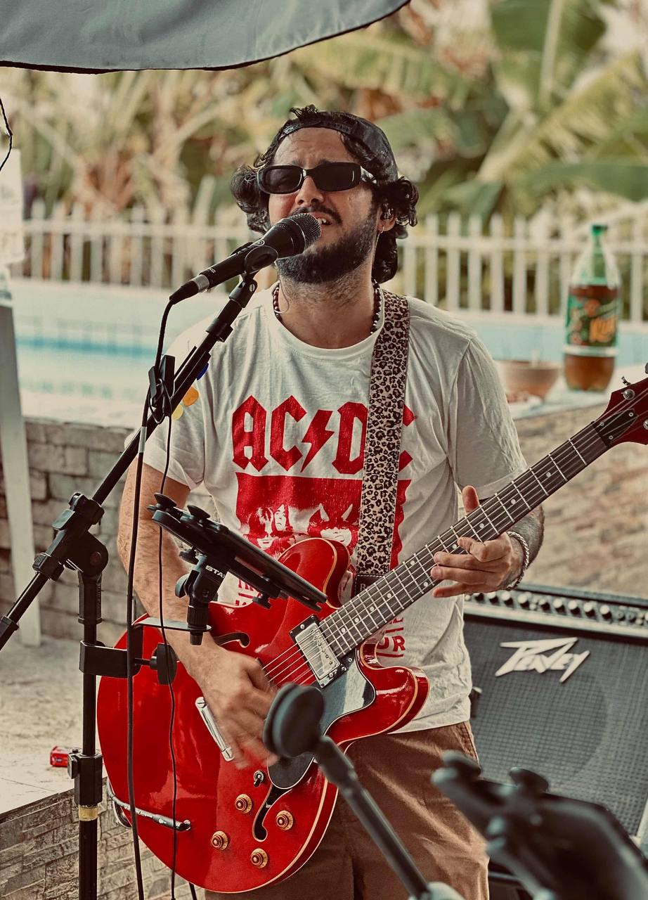 Paulo Ramon - Guitarras e vocais